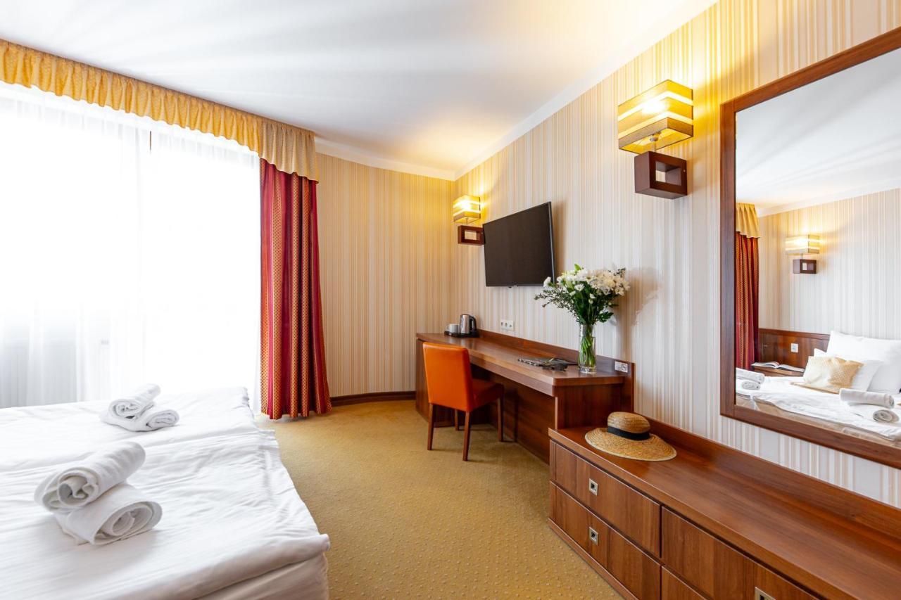 Dworek Morski Spa & Wellness Mielno  Luaran gambar